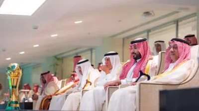 نيابةً-عن-خادم-الحرمين-الشريفين-سمو-ولي-العهد-يضع-الهلال