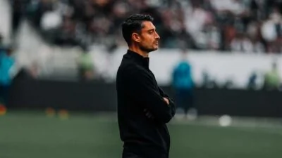 فرانكفورت-يعلن-رحيل-رييرا-عن-تدريب-الفريق-بعد-إخفاق-التأهل