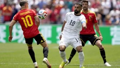 محمد-صلاح-أسطورة-تواصل-القتال-منفردًا-حتى-النهاية