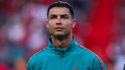 أسطورة-مانشستر-يونايتد-رونالدو-يواصل-مسيرته-حتى-الخمسين-ويحدد-وجهته-scaled-1