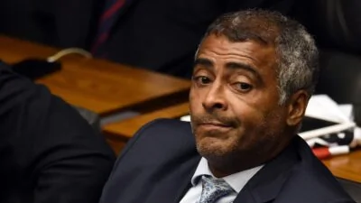 روماريو-عن-أنشيلوتي-لو-كنت-في-الاتحاد-البرازيلي-لمزقت-عقده-scaled-1
